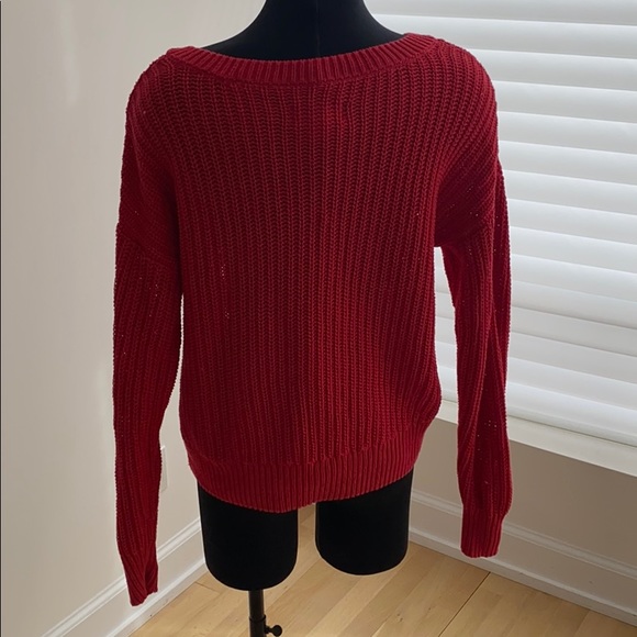 Sweater 🧶 - Picture 3 of 4